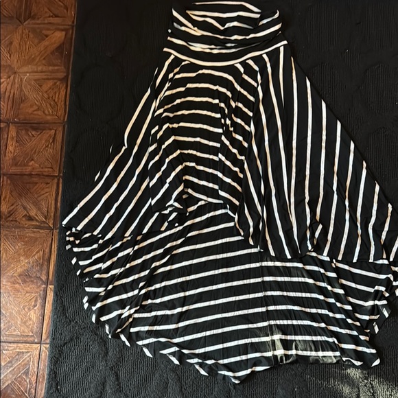 Dresses & Skirts - Black‎ and White Striped Women's Skirt